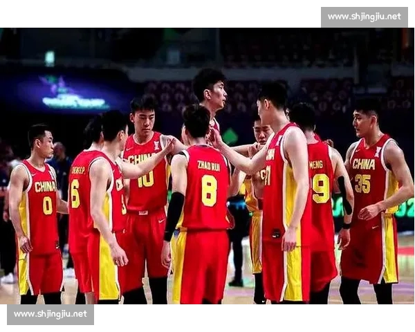 CBA联赛新赛季揭幕战精彩纷呈 球队争夺激烈竞争升级